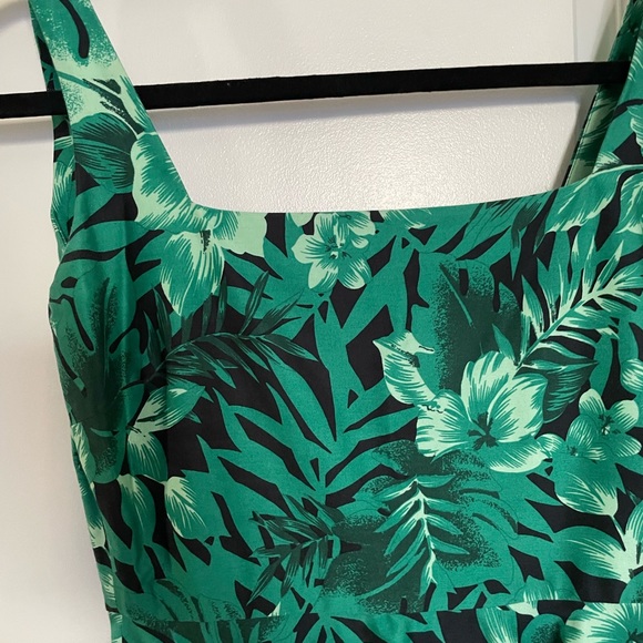 Zara Green Floral Fit and Flare Dress - Picture 2 of 8